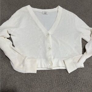 Wilfred Cropped V-Neck Button-Up Cardigan